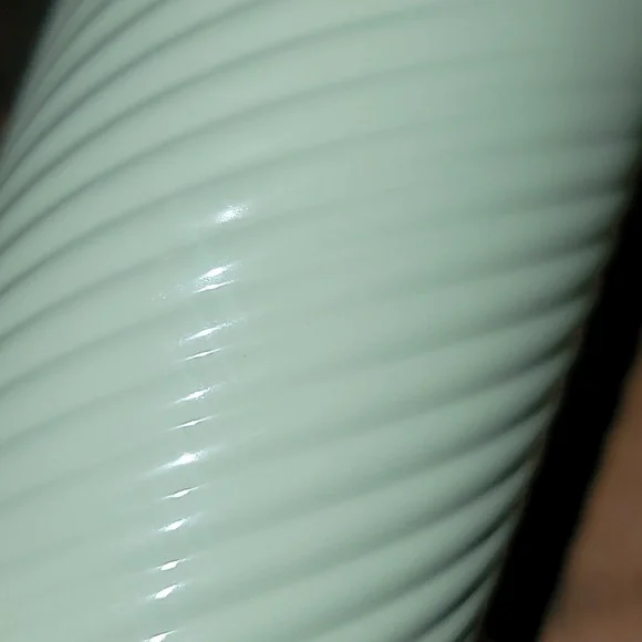 Starbucks Swirled Metal Light Green Tumbler Cup Venti - Picture 6 of 9